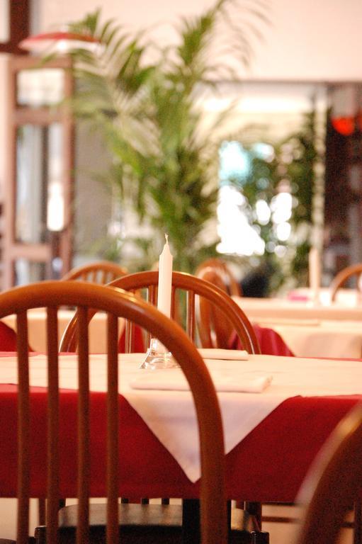 Hotel Ristorante Novara Expo Bareggio Zewnętrze zdjęcie